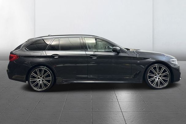 BMW 540i Touring xDrive 250 kW image number 4