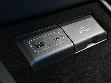 Car image 37