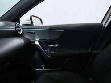 Car image 35