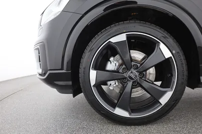 Car image 33