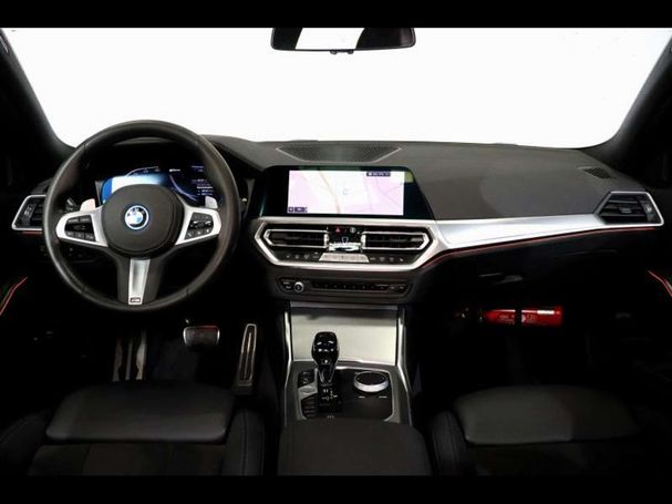 BMW 330 e M Sport 215 kW image number 6