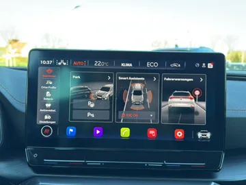 Car image 27
