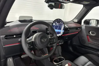 Car image 22