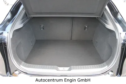 Car image 33