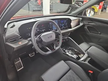 Car image 27