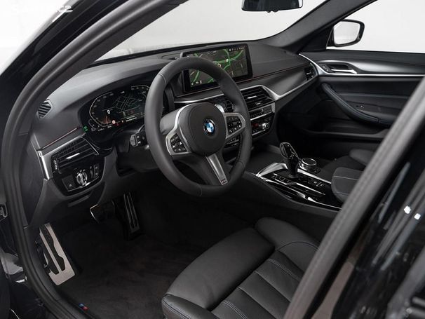 BMW 520d Touring xDrive 140 kW image number 10