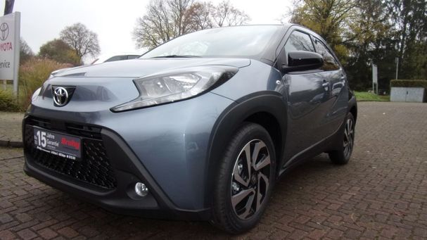 Toyota Aygo X 53 kW image number 16