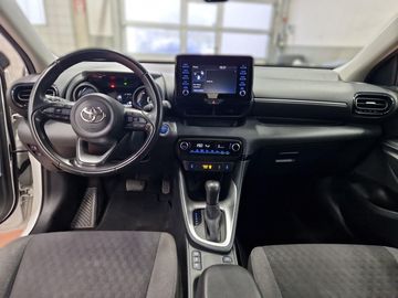 Car image 11