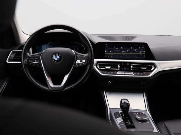 BMW 320i 135 kW image number 7