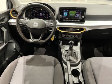 Car image 13