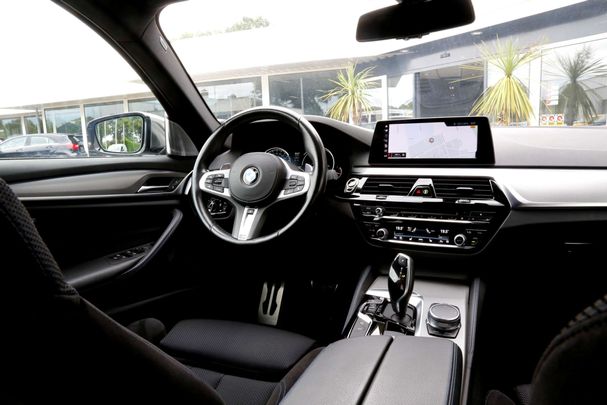 BMW 550i xDrive 341 kW image number 43