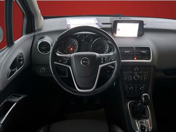 Car image 10