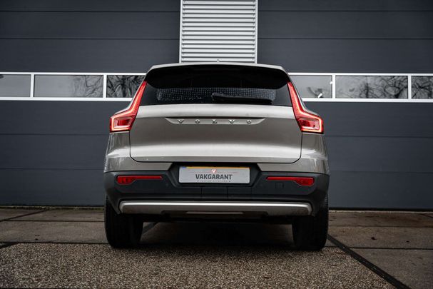 Volvo XC40 1.5 T2 95 kW image number 3