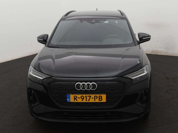 Audi Q4 35 e-tron S-line 55 kWh 125 kW image number 2