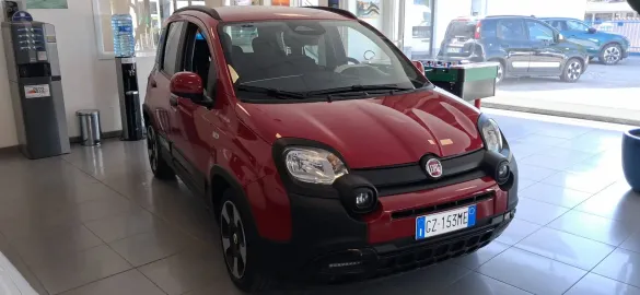 Car image 4