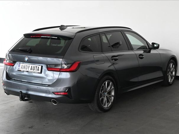 BMW 320d Touring xDrive 140 kW image number 3