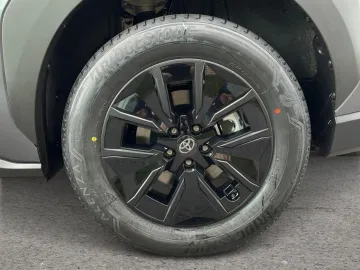 Car image 31