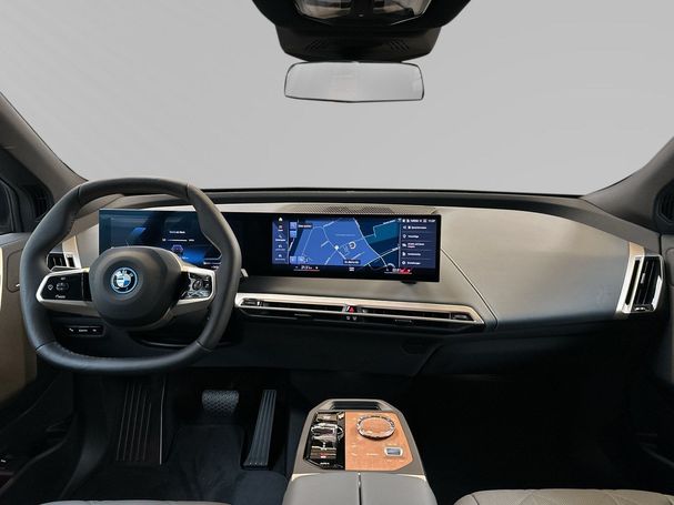 BMW iX xDrive50 385 kW image number 7