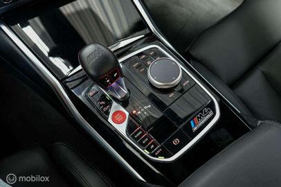 Car image 36