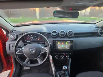 Car image 35