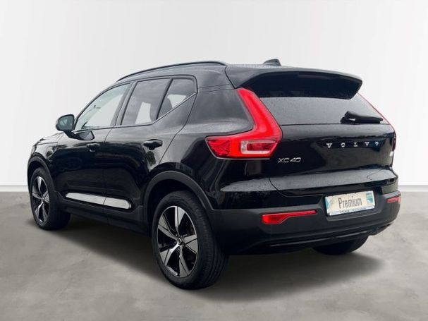 Volvo XC40 R Recharge T4 Design 155 kW image number 4