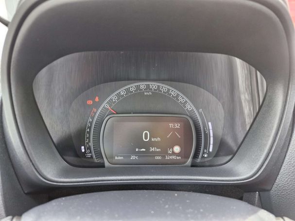 Toyota Aygo X 1.0 VVT-i 53 kW image number 20