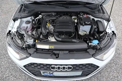 Car image 22