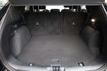 Car image 36