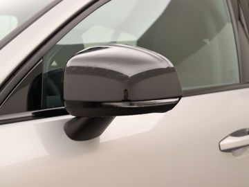 Car image 33