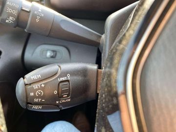 Car image 37