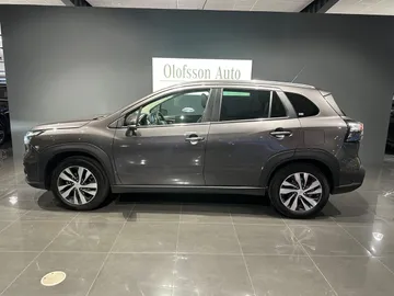 Car image 4