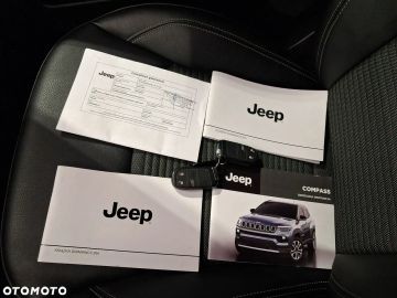 Car image 40