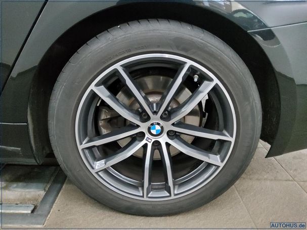 BMW 520d Touring xDrive 140 kW image number 10