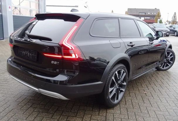 Volvo V90 Cross Country AWD B5 184 kW image number 4