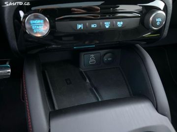 Car image 37