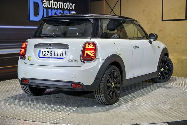 Mini Cooper SE M 135 kW image number 4