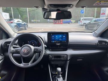 Car image 11