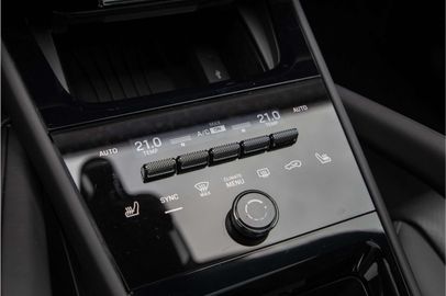 Car image 37