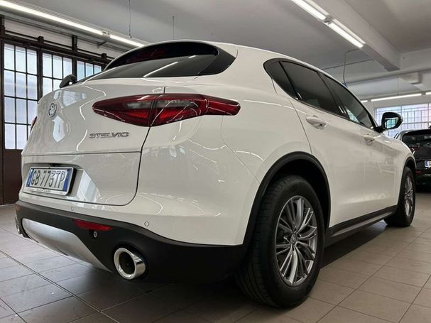 Alfa Romeo Stelvio 2.2 Diesel AT8 118 kW image number 7