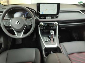 Car image 12