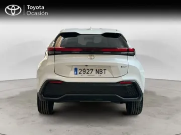 Car image 2