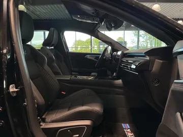 Car image 41