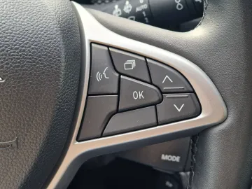 Car image 35