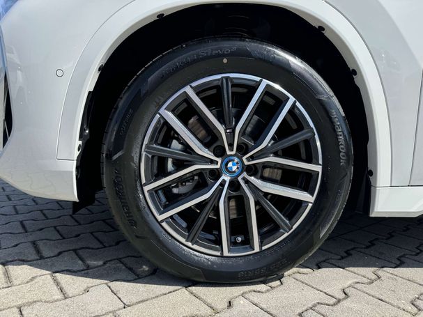 BMW iX1 xDrive30 M Sport 230 kW image number 27