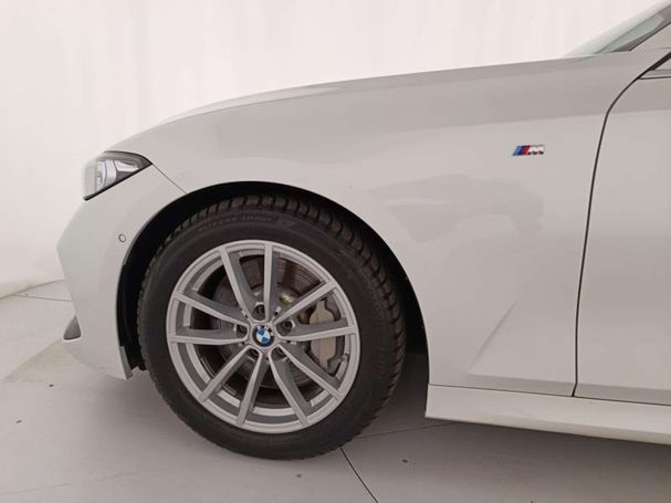 BMW 330d Touring 210 kW image number 13