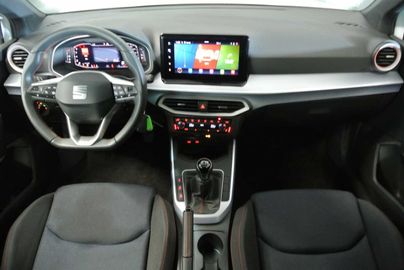 Car image 8