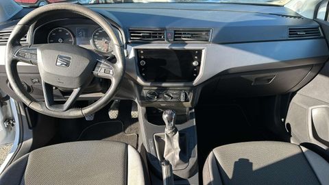 Car image 11