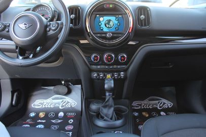 Car image 37