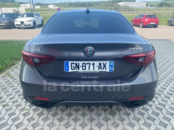 Alfa Romeo Giulia 2.2 Veloce 154 kW image number 4