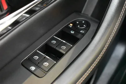 Car image 42